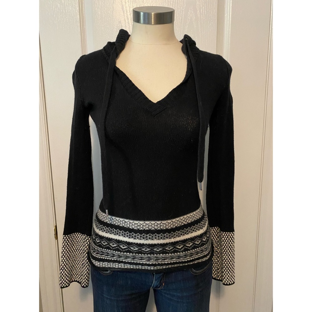 Guess long sleeve light sweater